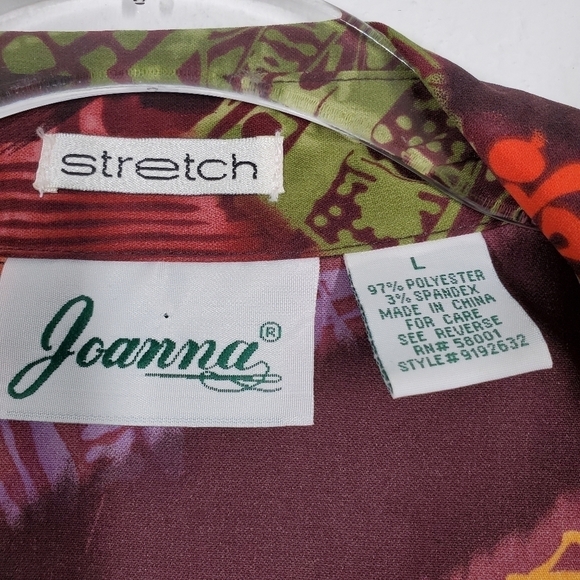 JOANNA ABSTRACT PRINT BUTTON FRONT BLOUSE - Picture 6 of 6